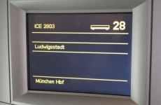 was f__r ein Abendteuer___ ein ICE 2803_ der niemals in Ludwigsstadt h__lt